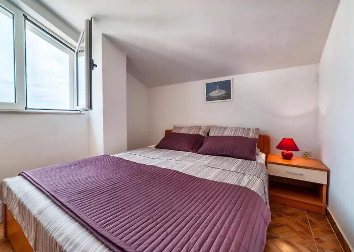 Marina 4 4-0 By Interhome *